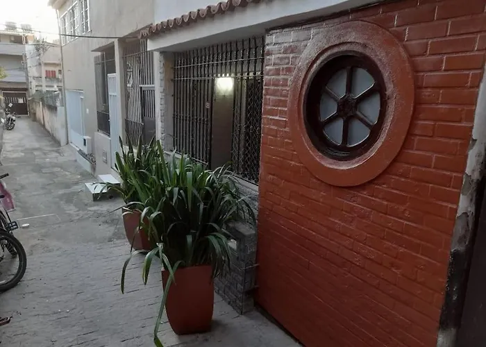 Casa simples, próxima à Praia dos Anjos Arraial do Cabo